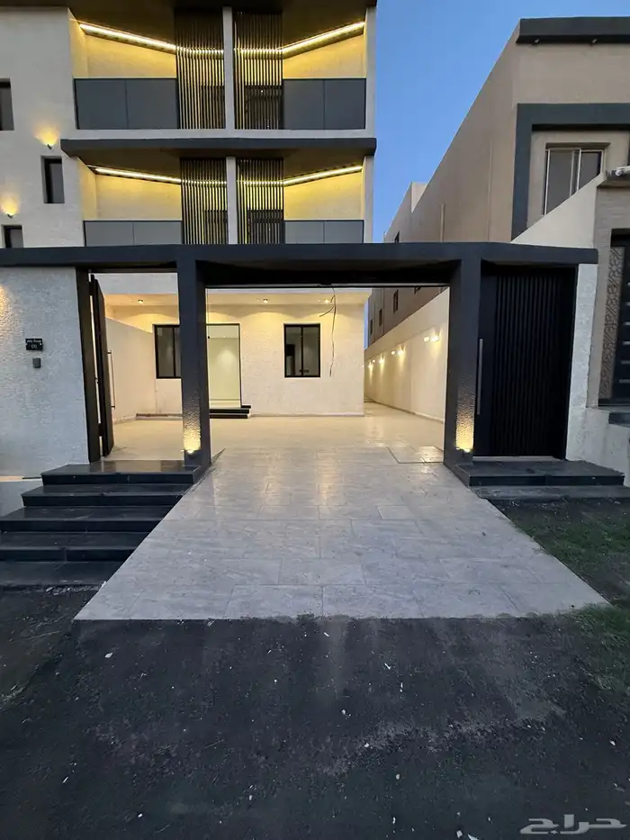 للبيع شقق ارضيه وشقق علويه ف ابها المحاله حي الزهور 2