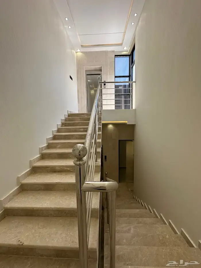 للبيع شقه دور ثاني بسطح خاص ومصعد موقع مكتمل الخدمات520الف 20