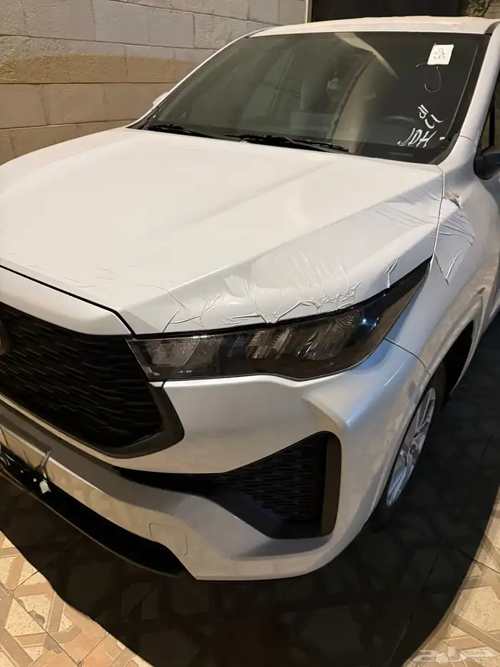 انوفا 2025 ماشي 700 كيلو فقط 5