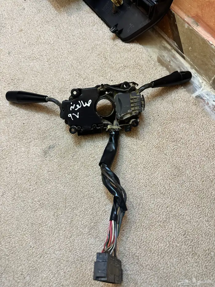 يد النور  والغمازات  المسحات صالون 90 97 4