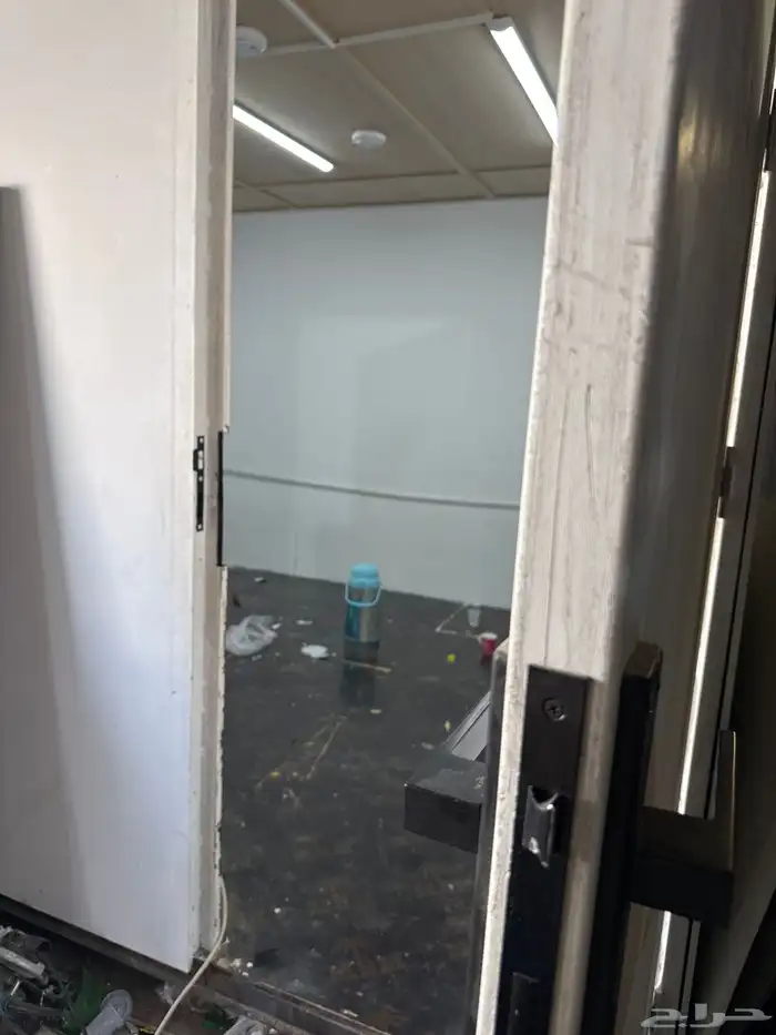 كرفان حديد مقاس 4 3 السقف شينكو من الخارج ومن الداخل خشب 3