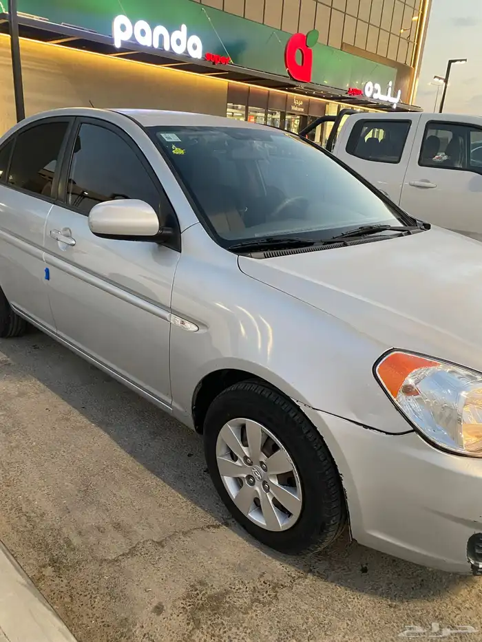 للبيع اكسنت 2011 0