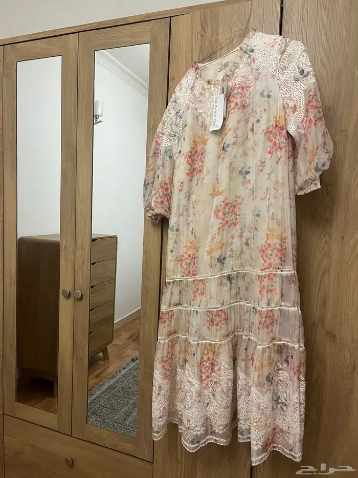 فساتين مستعملة نظيفة  وجديدة 7