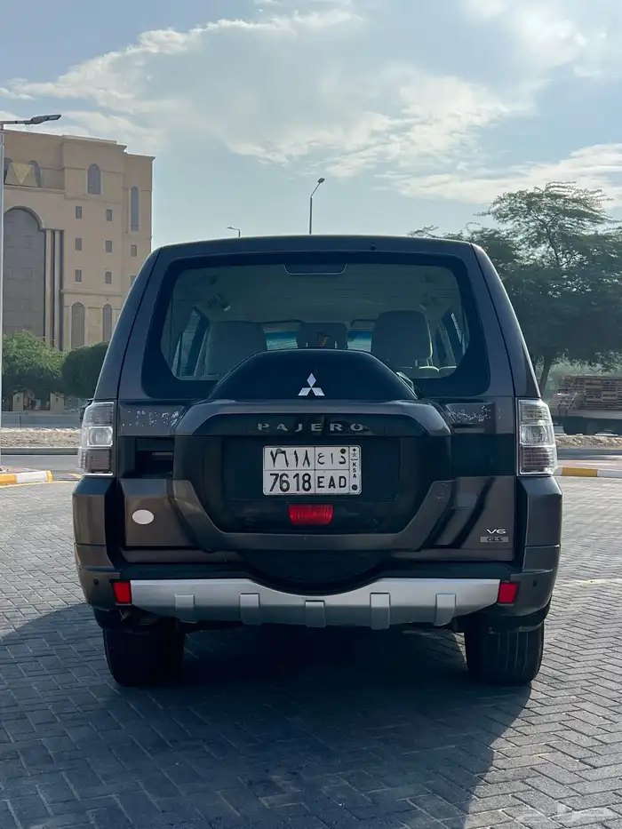 ميتسوبيشي باجيرو 2016 11