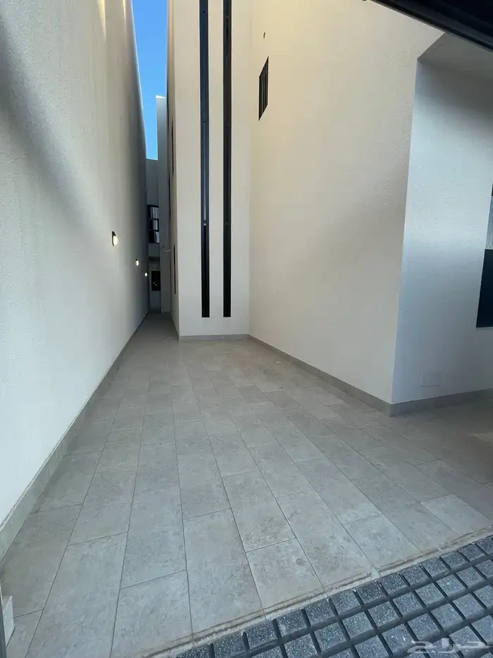 للبيع شقه دور أرضي مودرن تشطيب راقي بالمحاله ابها 1