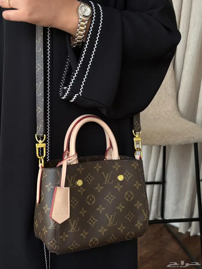 شنط ماركات 99