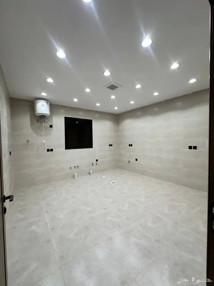 للبيع شقق علويه بحى الضيافه خميس مشيط 6