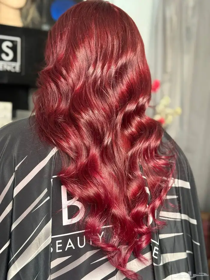 متخصصه شعر وبشره ومحترفه صبغه 1