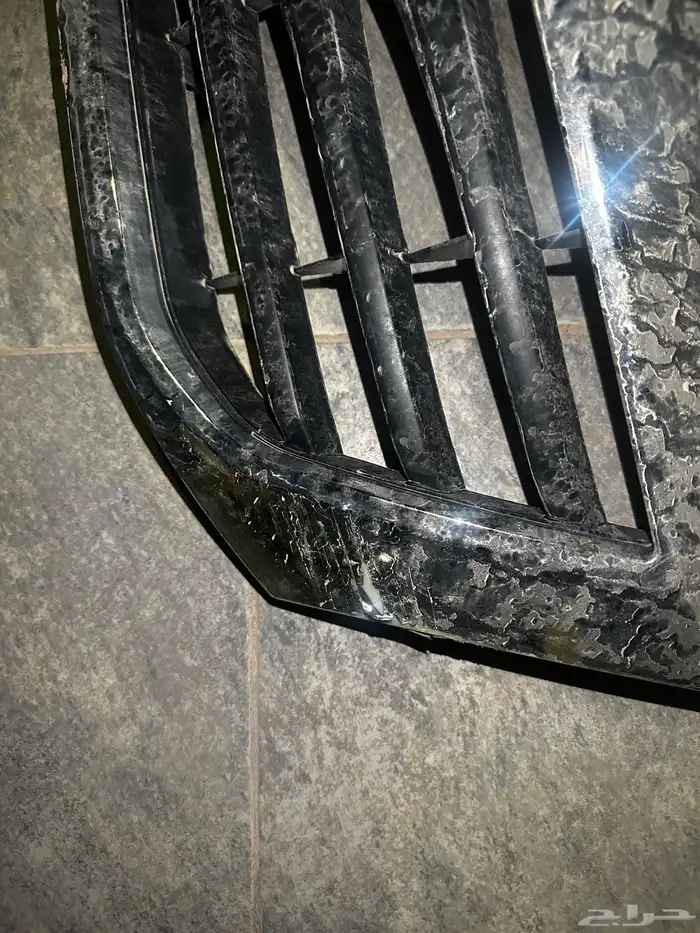 اغراض هايلوكس 12-15 صدام خلفي وشبك البيع سمح 1