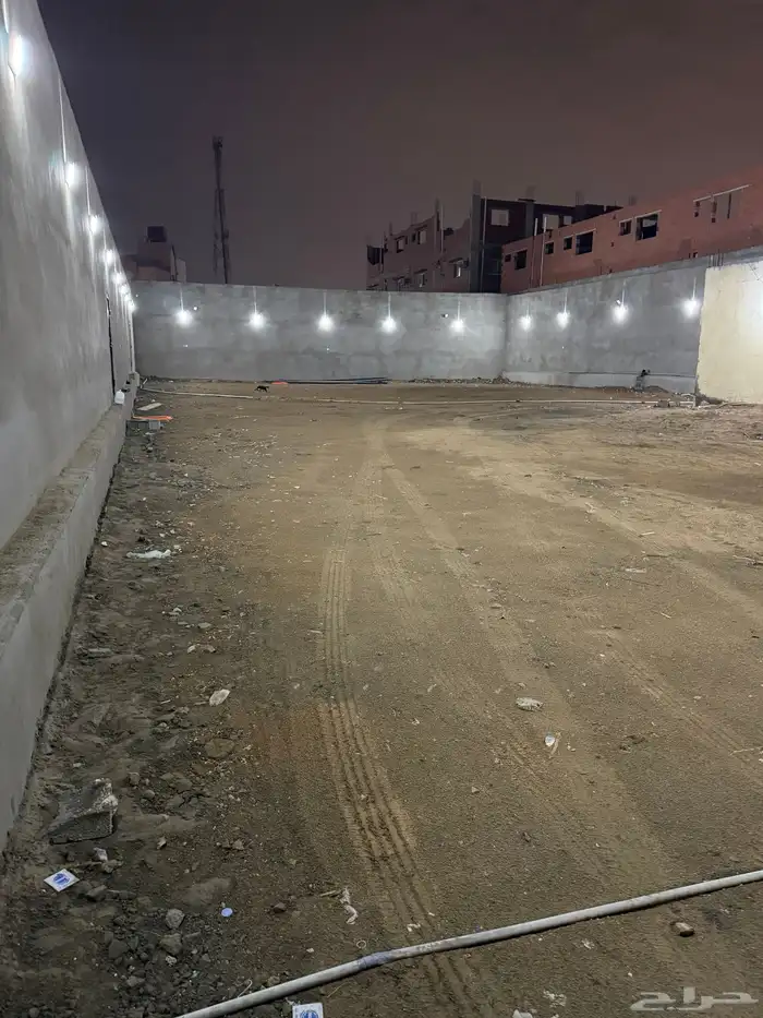 حوش للإيجار بحي بريمان 5