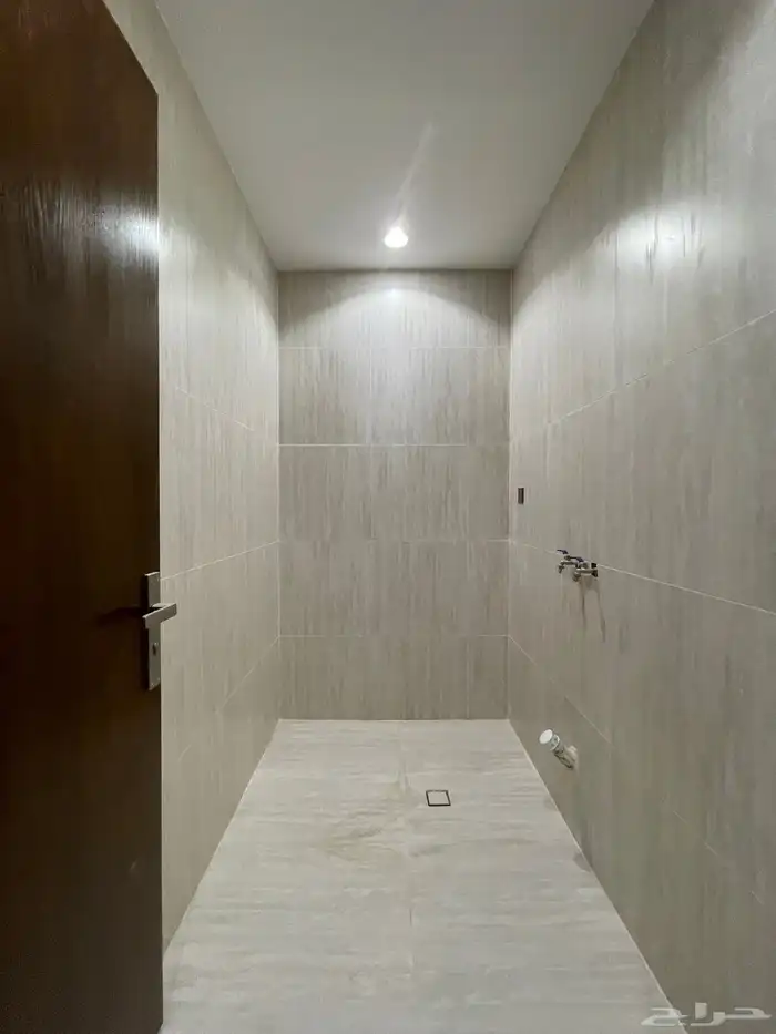 للبيع شقق ارضيه وشقق علويه من 430 الف حى المصيف 34