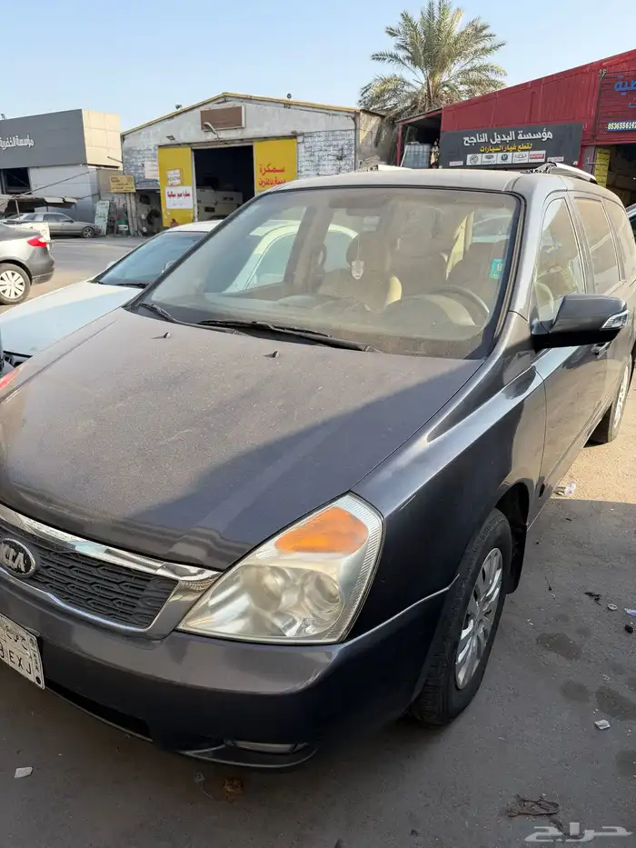 كيا كرنفال موديل 2015 5