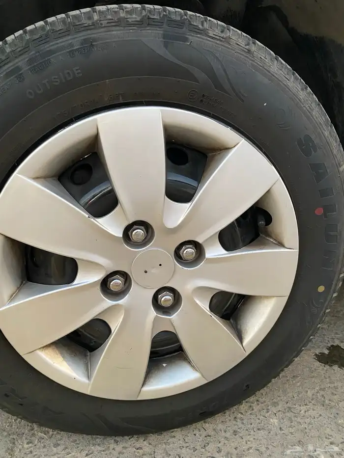 للبيع اكسنت 2011 5