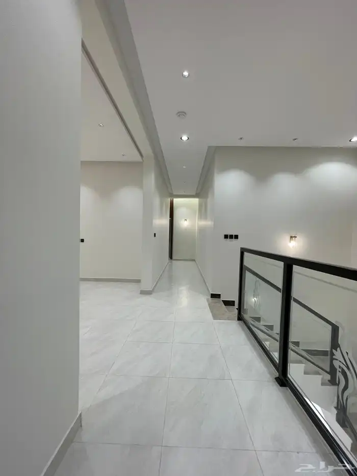 للبيع شقق روف أرضي وعلوي بالمحاله ابها 17