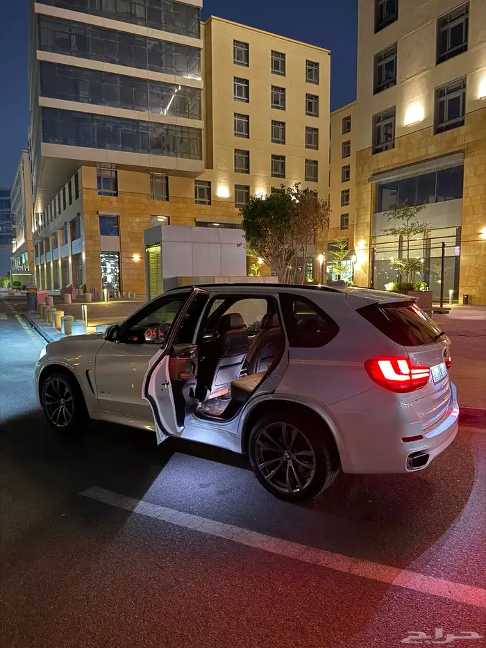BMW X5 2014 KIT M V8 ( قمة في النظافة ) 0