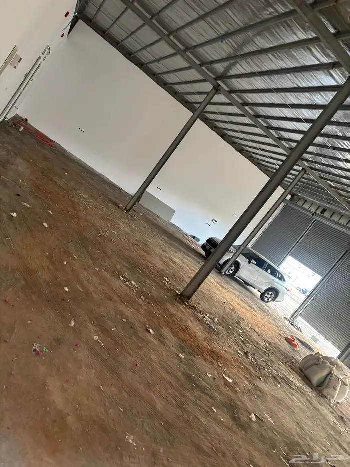 معرض للإيجار 4