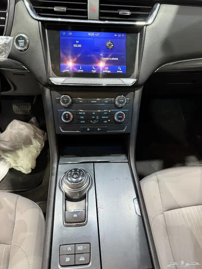 للبيع فورد تورس موديل 2021 12