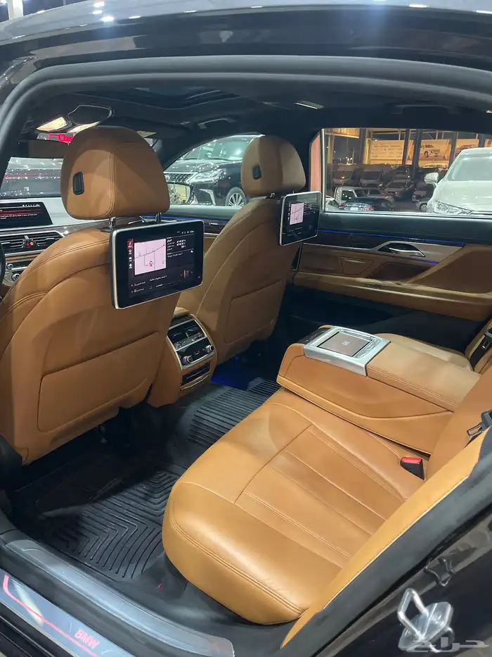 بي أم دبليو 730 موديل 2020 12