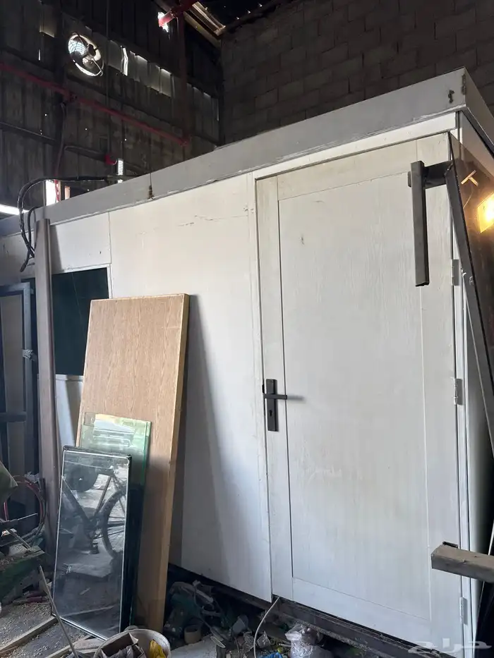 كرفان حديد مقاس 4 3 السقف شينكو من الخارج ومن الداخل خشب 1