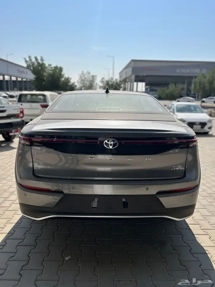 تويوتا   كراون 2.5 برستيج 2026 هايبرد 146000 شامل الضريبة 3