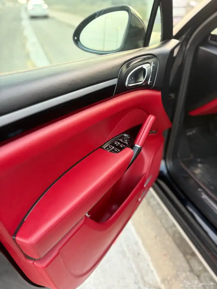 للبيع بورش مخزن 16