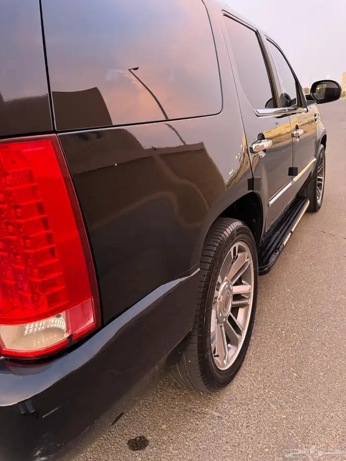 كاديلاك سكاليد 2008 10