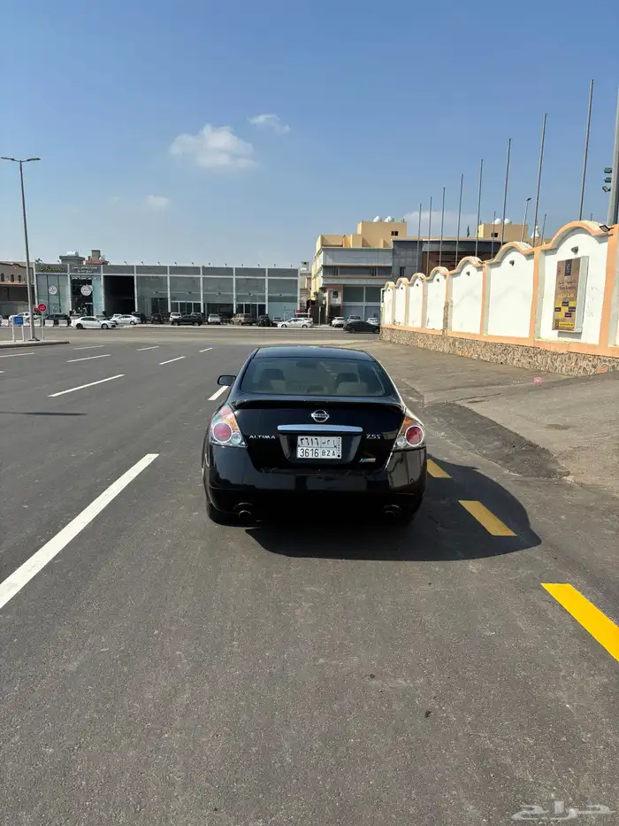 التيما للبيع 2009 نظيييف او البدل المناسب سياره عائليه 10