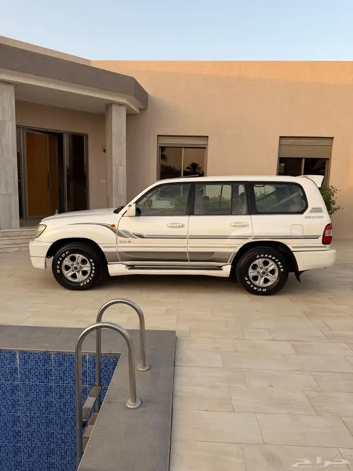 (تم البيع) جكسار 2006 فل كامل دفلك فتحة (قير عادي) 0