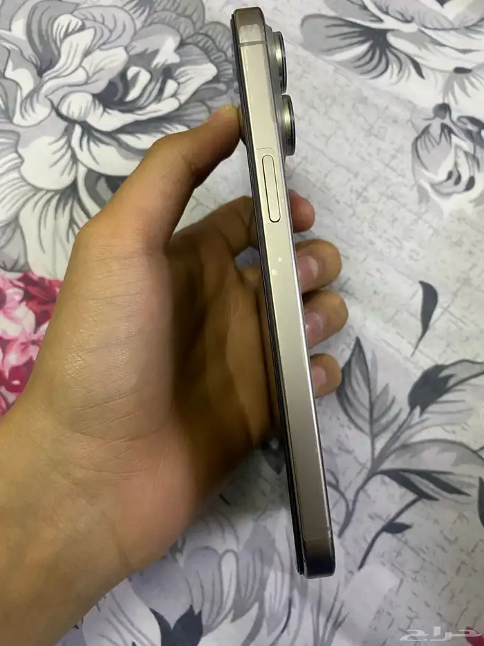 للبيع ايفون 15 برو ماكس .. او البدل 0