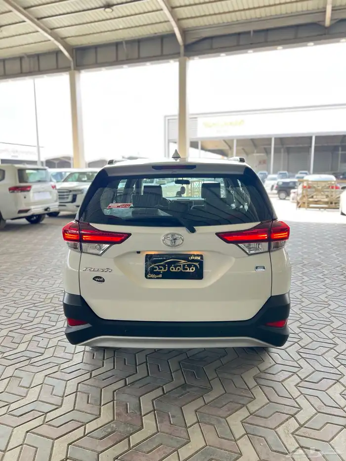 تويوتا راش 2023 فل كامل سعودي ماشي 20 الف 4