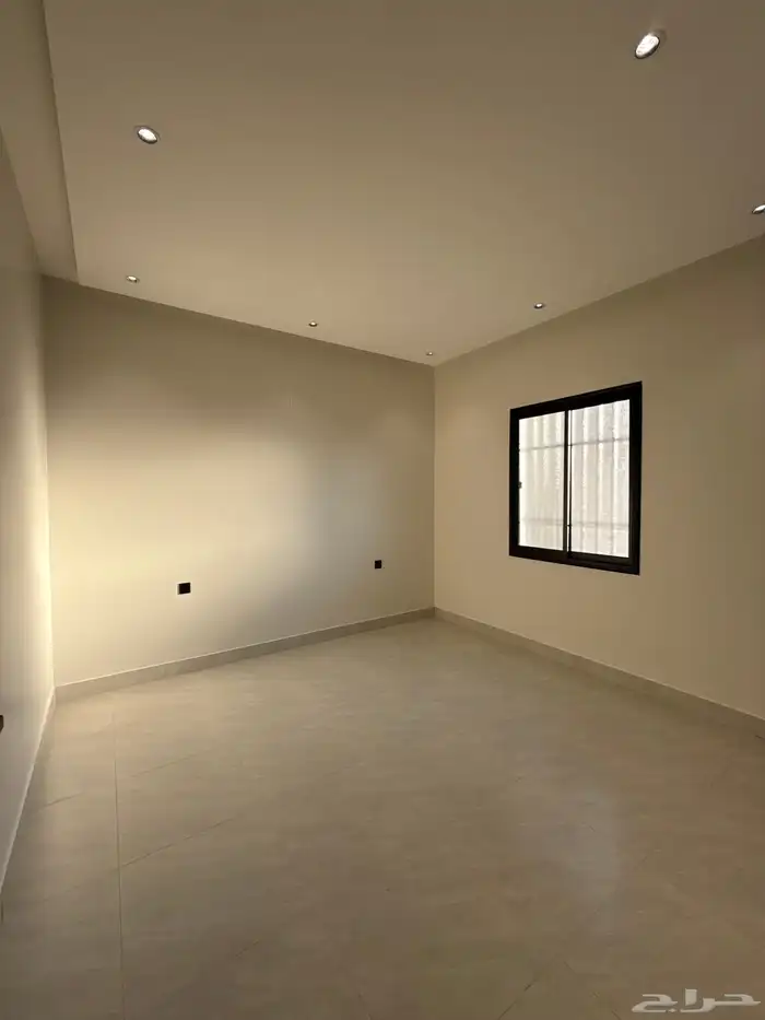 للبيع بأحد روفيدة روف فخم - موقع - سعر - مدارس - استثمار 31