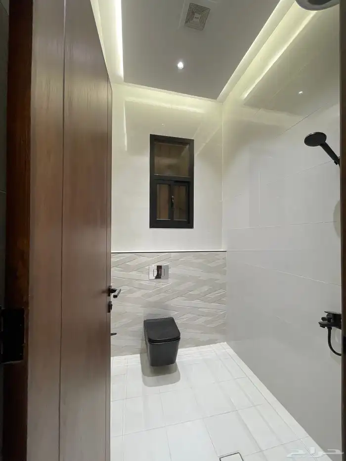 للبيع شقق روف أرضي وعلوي بالمحاله ابها 6