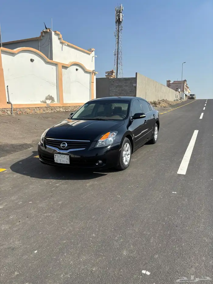 التيما للبيع 2009 نظيييف او البدل المناسب سياره عائليه 3