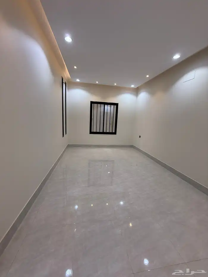 للبيع دور ارضي علي شارعين وشقق علويه المحاله ابها 13