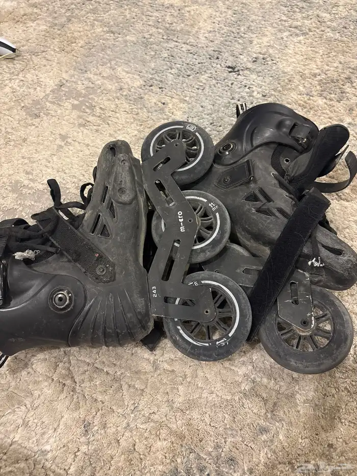 سكيت مستخدم نضيف مقاسه 40-41 3