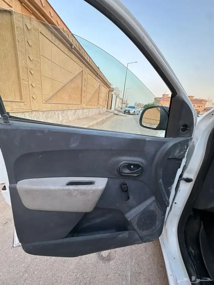 رينو دوكو فان 2016 نظيف للبيع 9