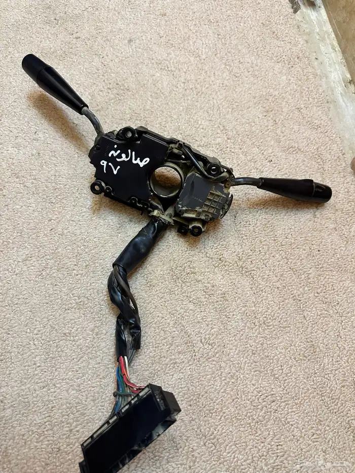 يد النور  والغمازات  المسحات صالون 90 97 0