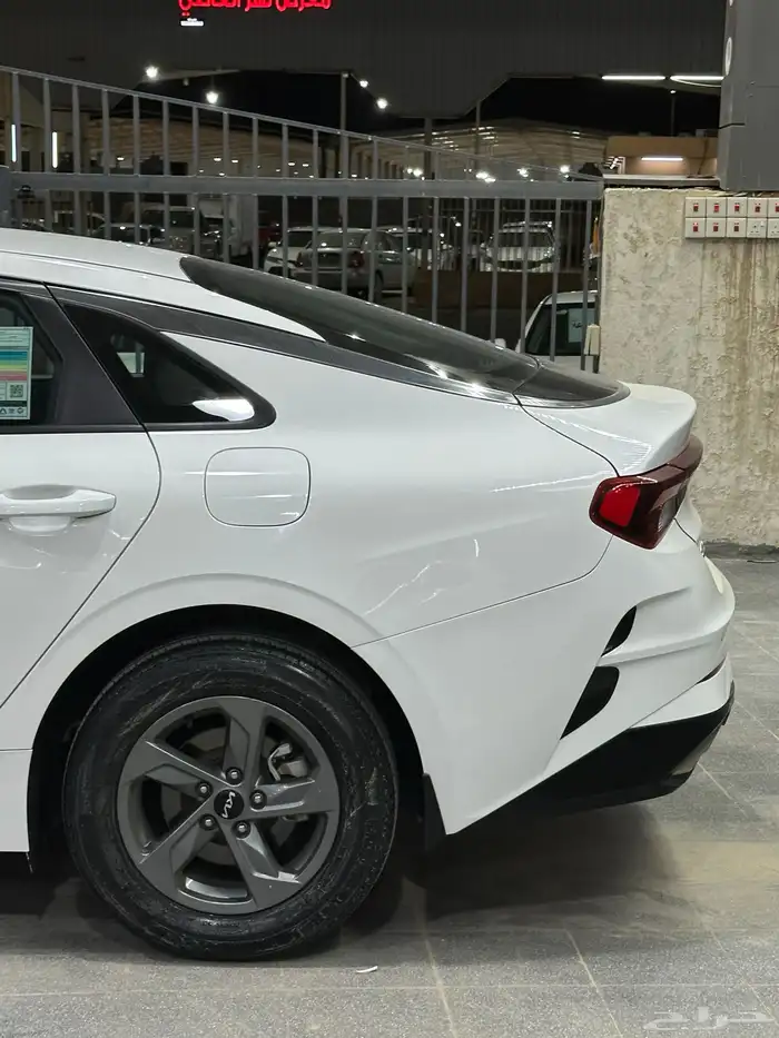 كيا K5 ستاندر 2022 لدى معرض(عبيد الرشيدي) 21