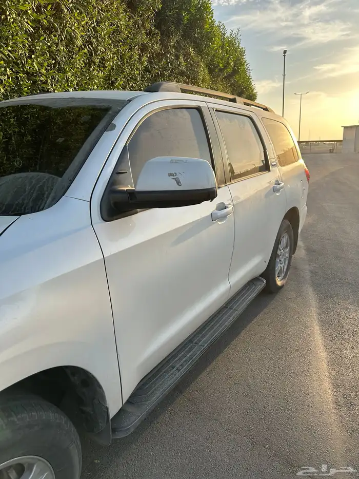 اسكويا 2016 الممشى 300740 المواصفات دبل ثلاجه مثبت سرعه 5