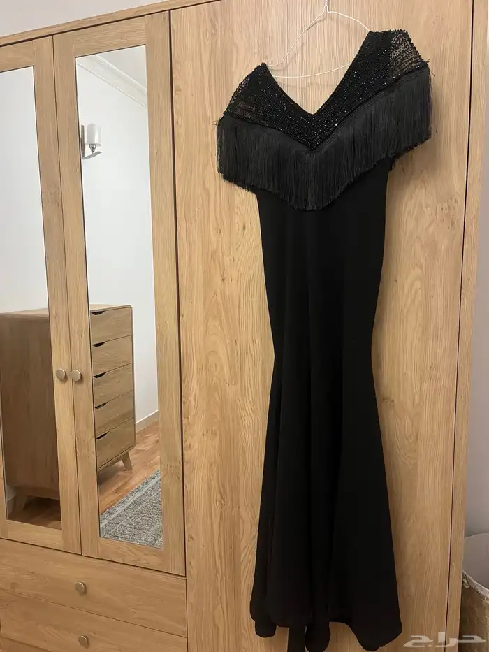 فساتين مستعملة نظيفة  وجديدة 2