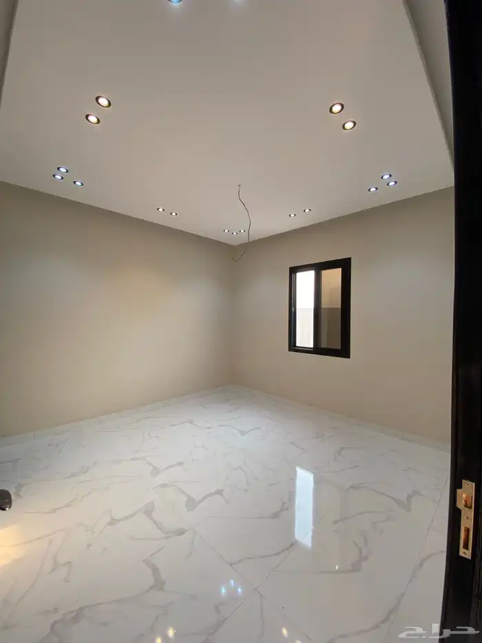 ملحق للبيع في حي النور 10