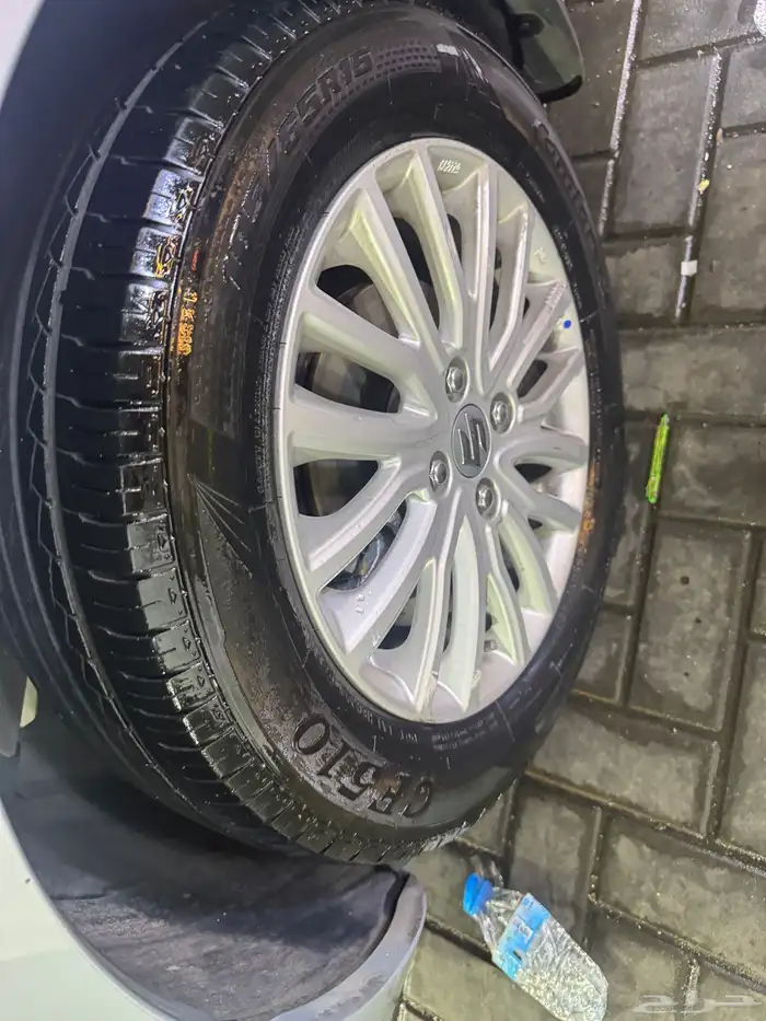 للبيع سياره سوزوكي 2