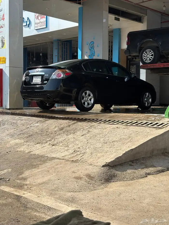 التيما للبيع 2009 نظيييف او البدل المناسب سياره عائليه 4