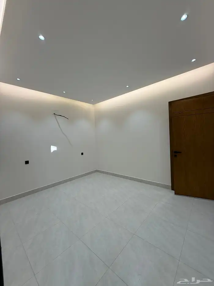 للبيع بأحد روفيدة روف فخم - موقع - سعر - مدارس - استثمار 34