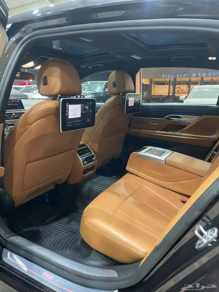 بي أم دبليو 730 موديل 2020 13