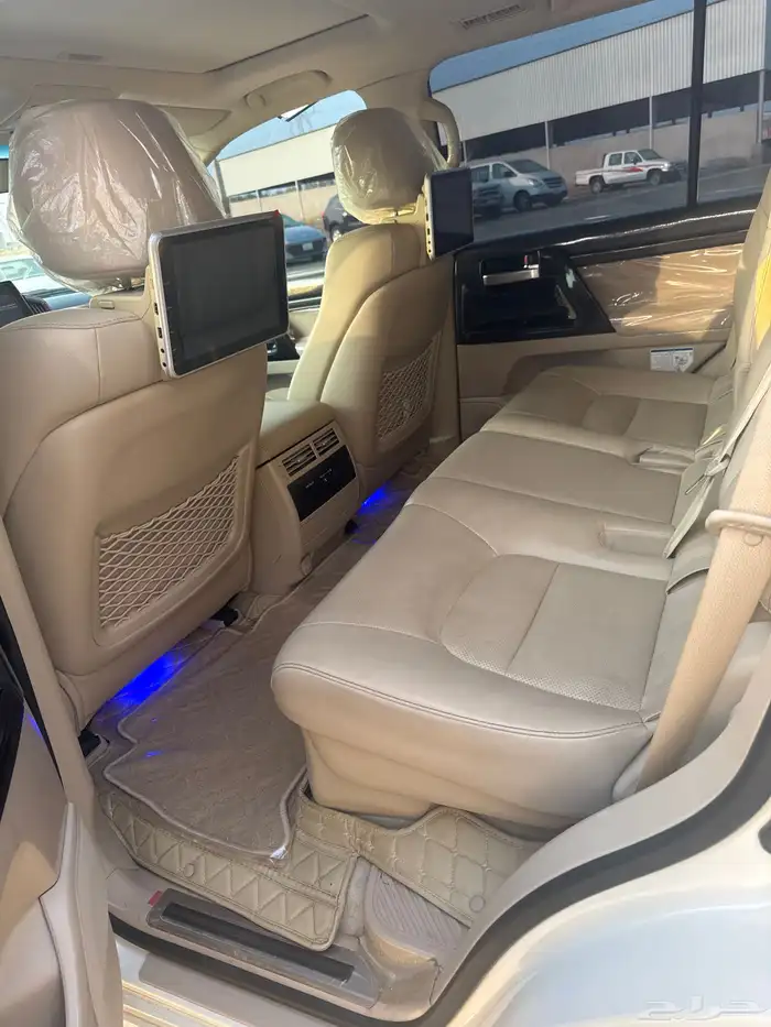 صالون جي اكس ار تورنق 7