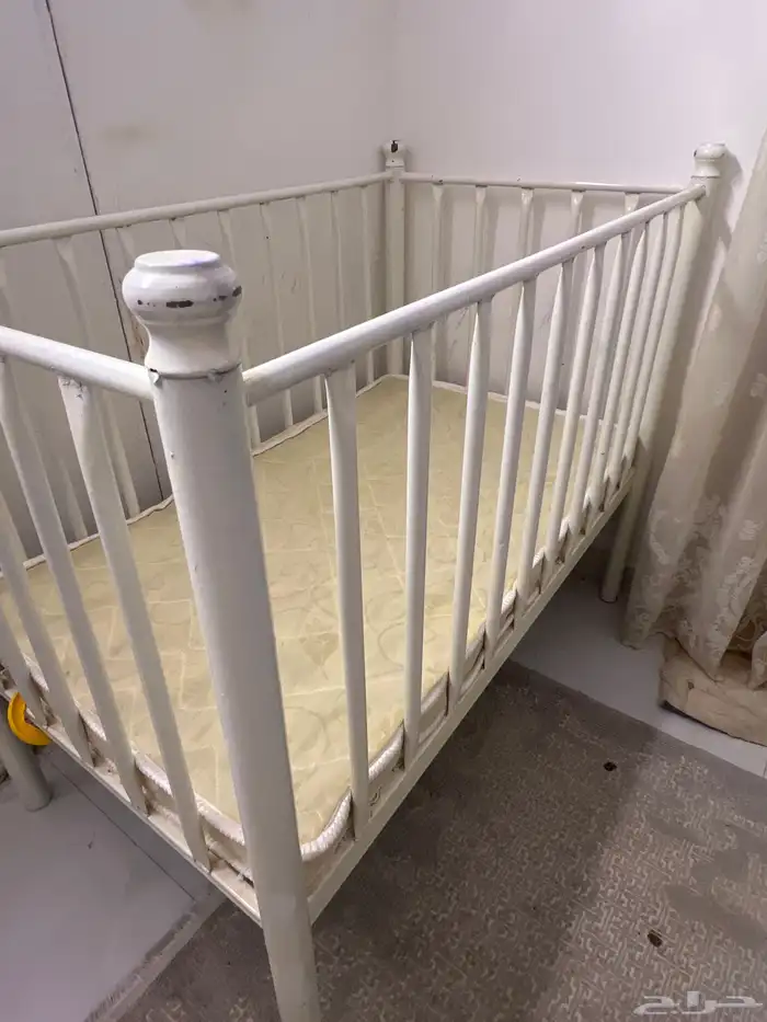 كرسي اطفال مع مرتبه 0