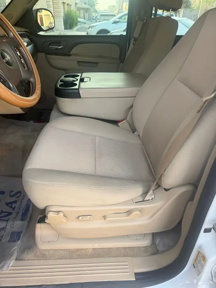 يوكن سعودي 2012 نظيف جدا بدي وكاله 13