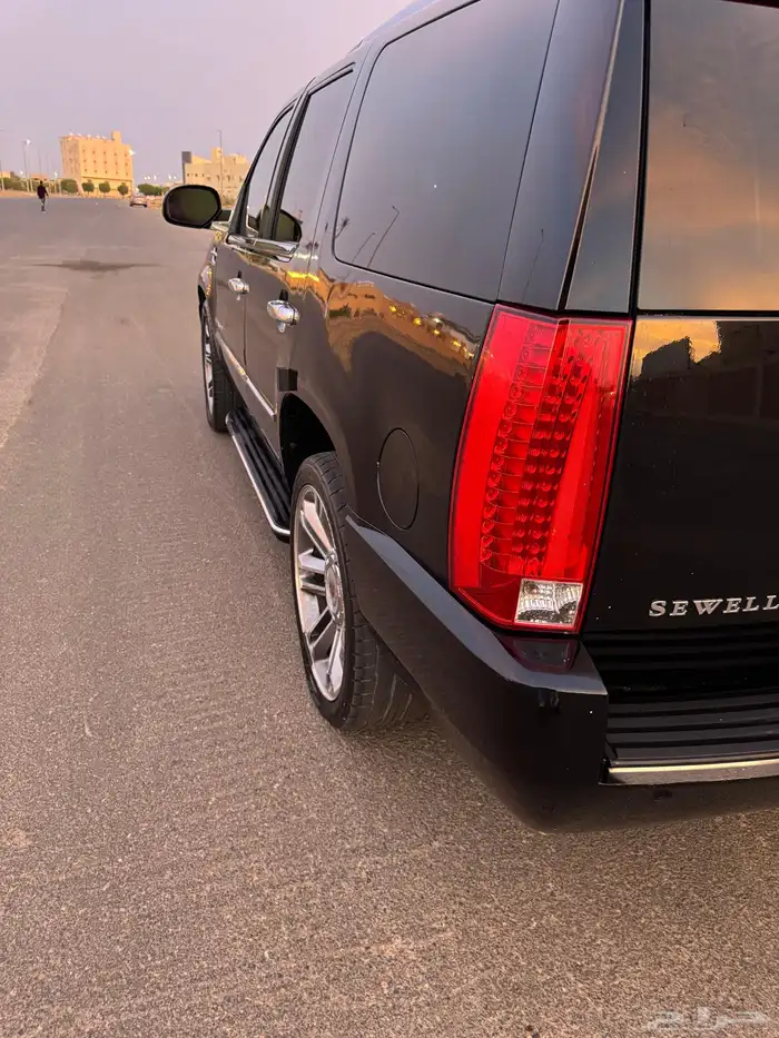 كاديلاك سكاليد 2008 12