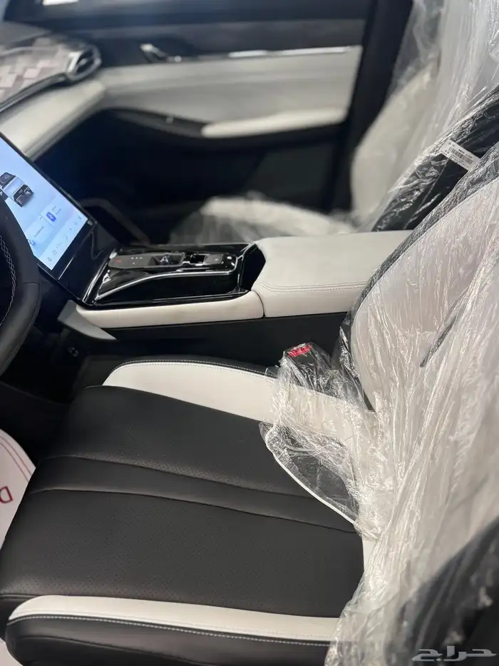 دونج فينج ميج E2 لكجري 2026 نص فل 2